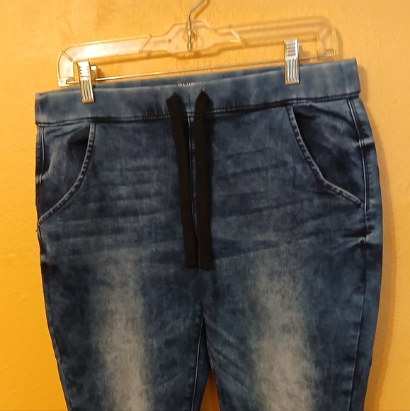 Denizen from Levi's Denim - Women's Denizen Levi's Joggers